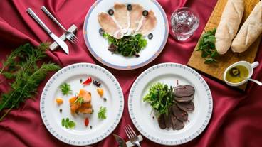 食事・飲み物 / 5