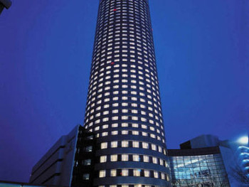 新横浜駅から徒歩約3分、横浜アリーナまで約4分4266033