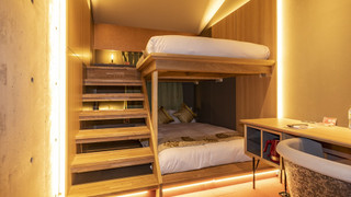 306GB ゴールドビッグベッド, 禁煙