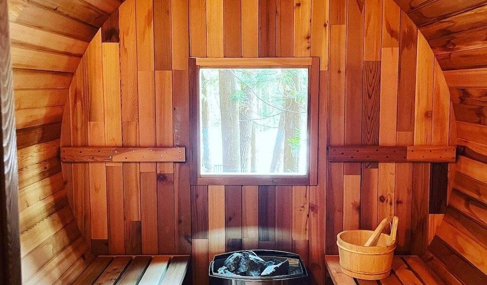 バレルサウナの室内 / 3