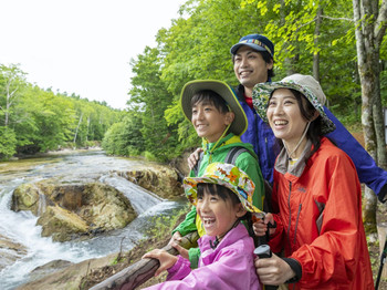 Go to Hokkaido with your kids ♪ See, eat, play, and enjoy your stay! 3325913