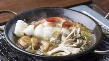 食事・飲み物 / 4