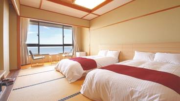 Room / 2