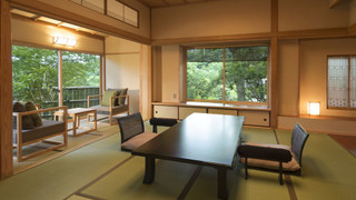 離れ　『泉心』