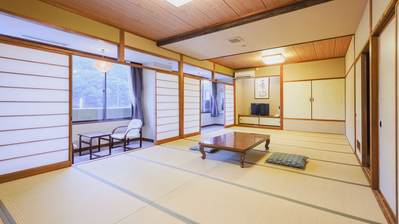 庭園露天風呂とバイキングが人気!赤ちゃんの温泉デビューにも◎4754669