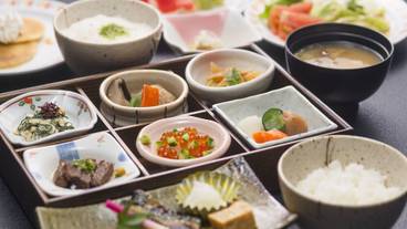 朝食スペース / 7