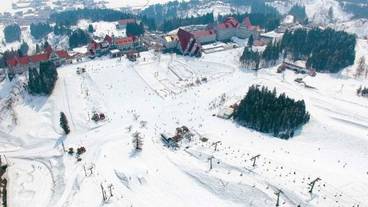 スノー スポーツとスキー / 2