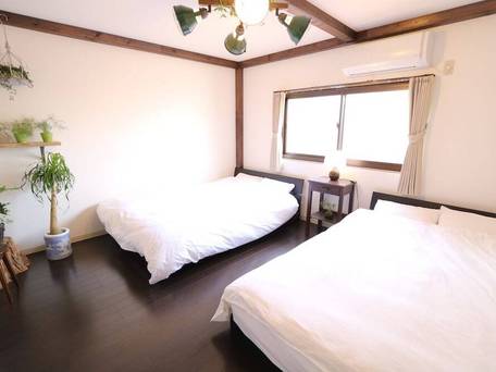 Guest House E-nine / 5