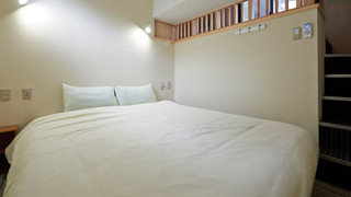 Loft Triple with Bath