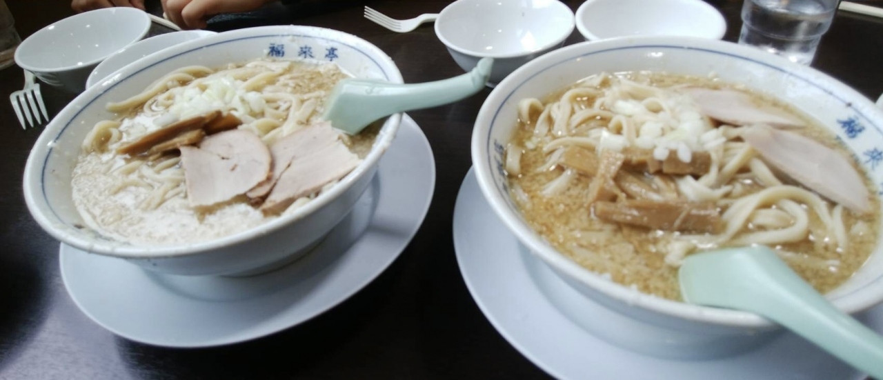 杭州飯店、背脂ラーメン