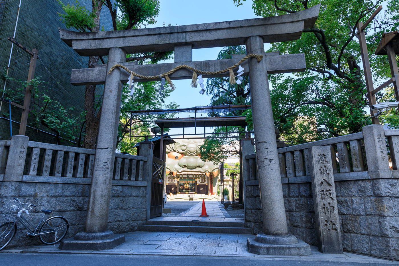 大阪・難波八阪神社・獅子殿