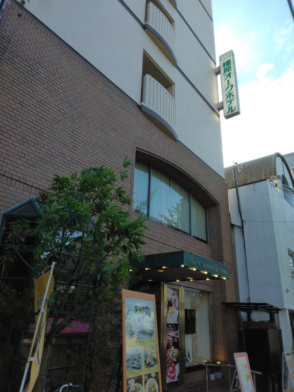 橿原神宮前駅から近くて良い立地です。