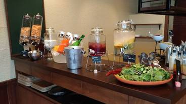 朝食スペース / 7