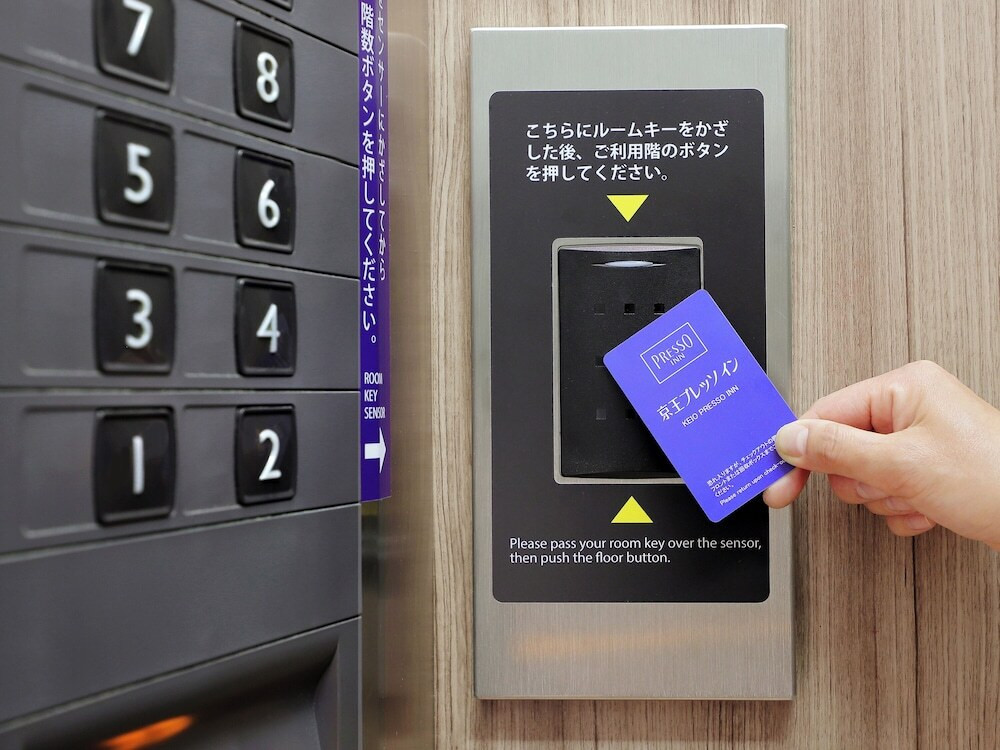 エレベーター