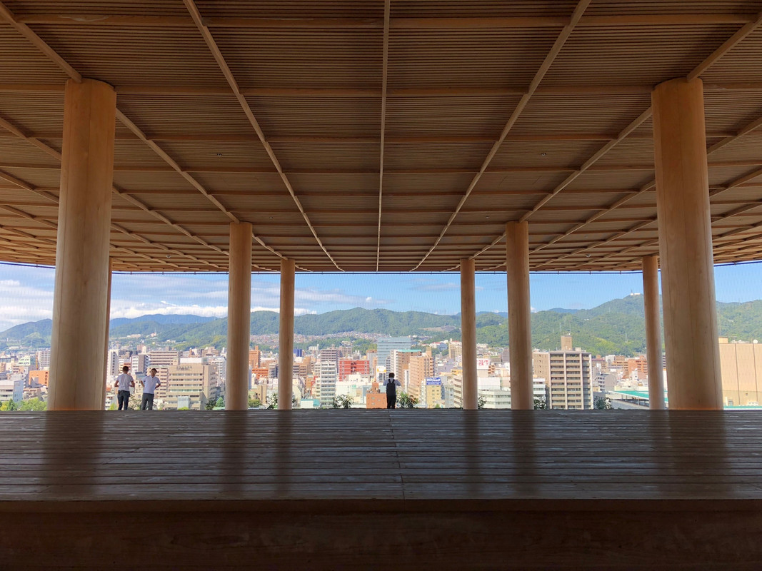 平和記念公園 おりづるタワー