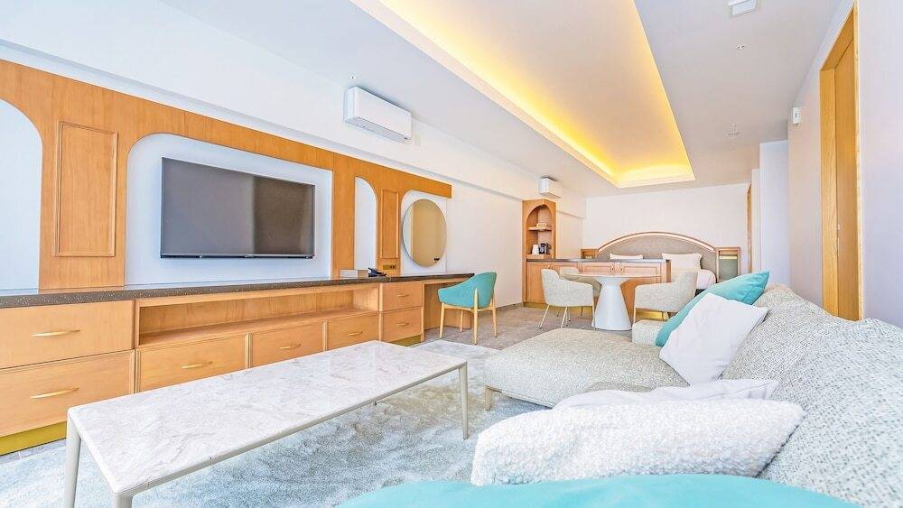 ジュニアスイート / 4