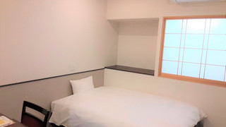 モデレート セミダブルルーム, 禁煙