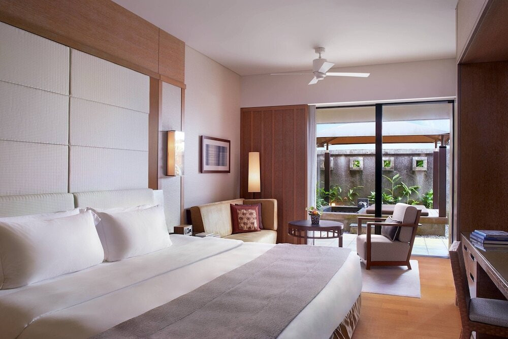 ここにしかないスパトリートメントでうっとり♡4249326