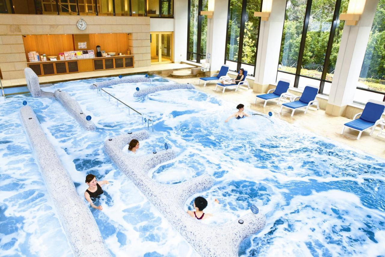 タラソタラピーの発想からうまれた心地よいスパ3444707