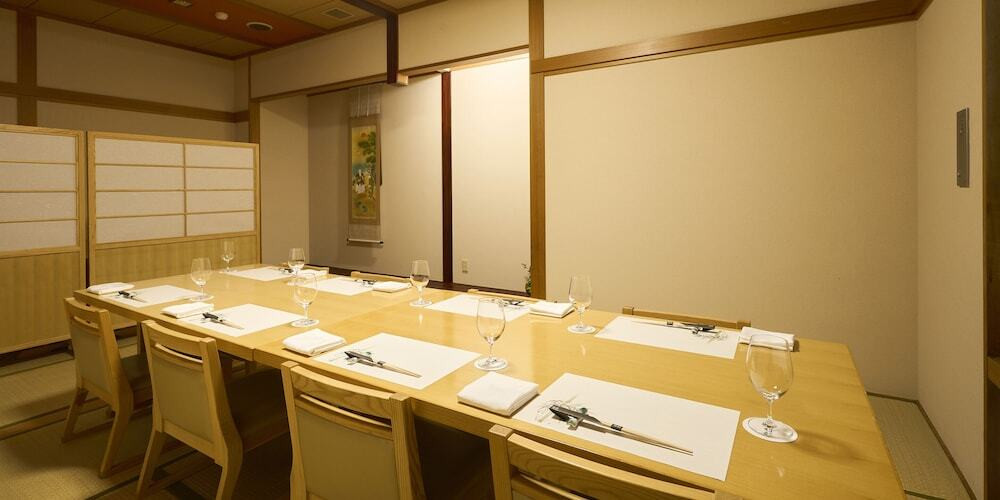 レストラン