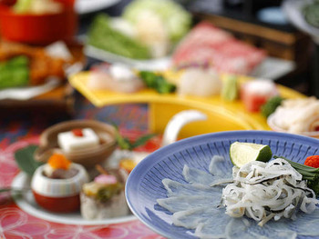 CHECK7：山口ならではの素材を活かした自慢の懐石料理も！948711