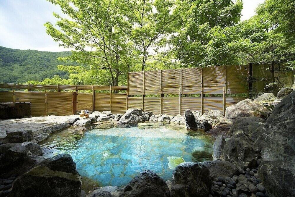 お友達と温泉に癒されてゆったり4086033