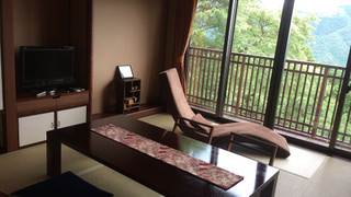 本館和洋室 箱根 - 懐石コースの夕食と和定食の朝食(ともに魚介類が中心)の1泊2食付