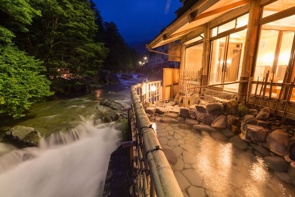 目の前に広がる渓流に圧倒される3445667