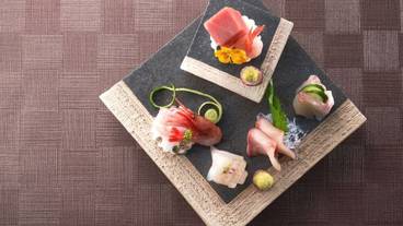 食事・飲み物 / 25