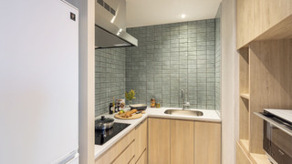 デラックス スイート キングベッド 1 台ソファーベッド付き