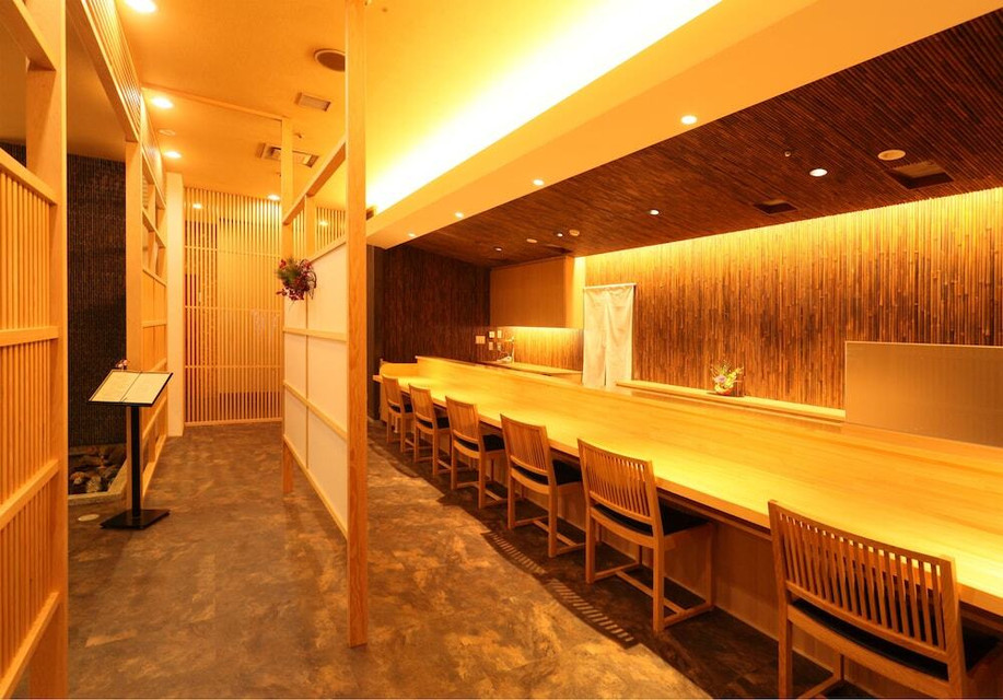 麺屋 舞扇のカウンター