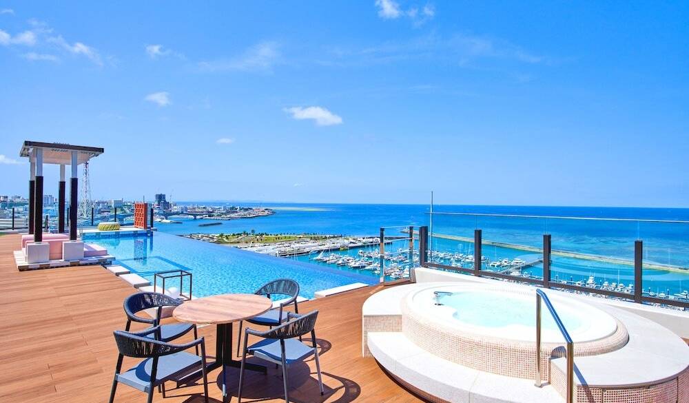 14階インフィニティプール① / 3