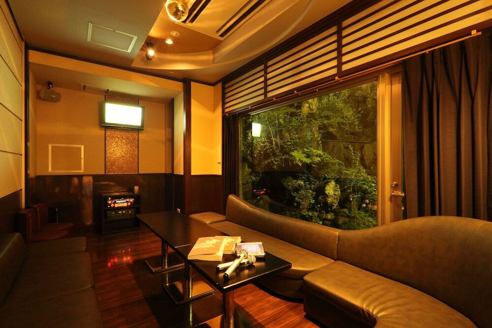 カラオケ ルーム