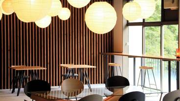 ロビーラウンジ / 25