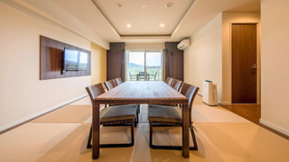 モデレートルーム 定員1-4名