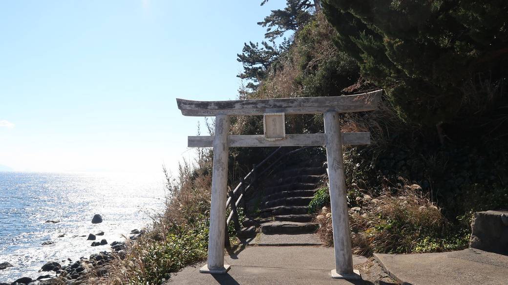 伊豆七島に感動♡
岬に佇む公園へ / 2