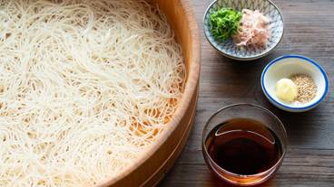 食事・飲み物 / 4