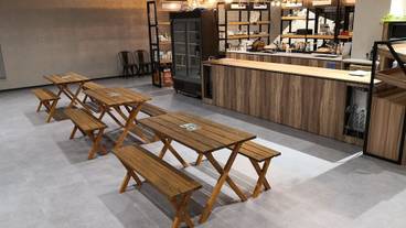 ロビーラウンジ / 3