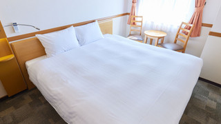 キング ダブルルーム 喫煙可