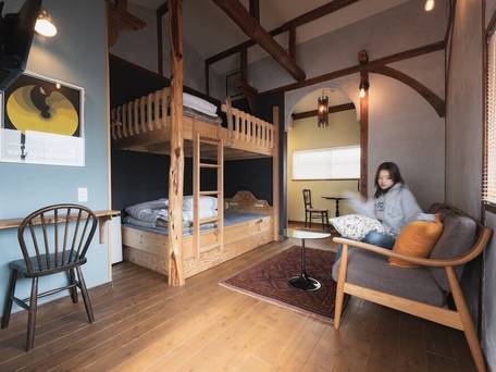 トラディッショナル アパートメント / 1