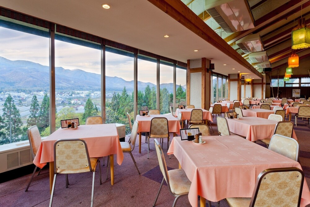 レストラン(朝)