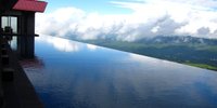 雲海に包まれる憧れの高原リゾート。新潟「赤倉観光ホテル」
