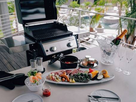 BOTANICAL POOL CLUB / 4