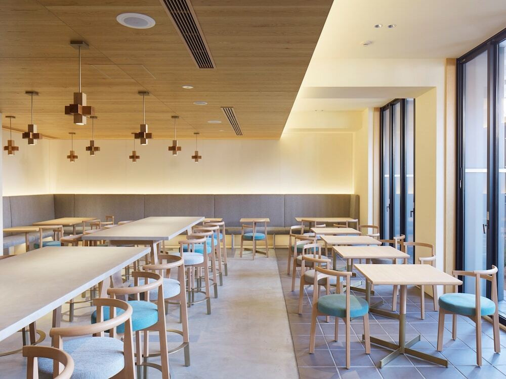 カフェ／ウニール 京都店②