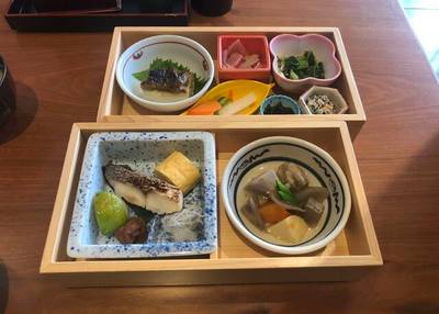 庭の食卓 四季