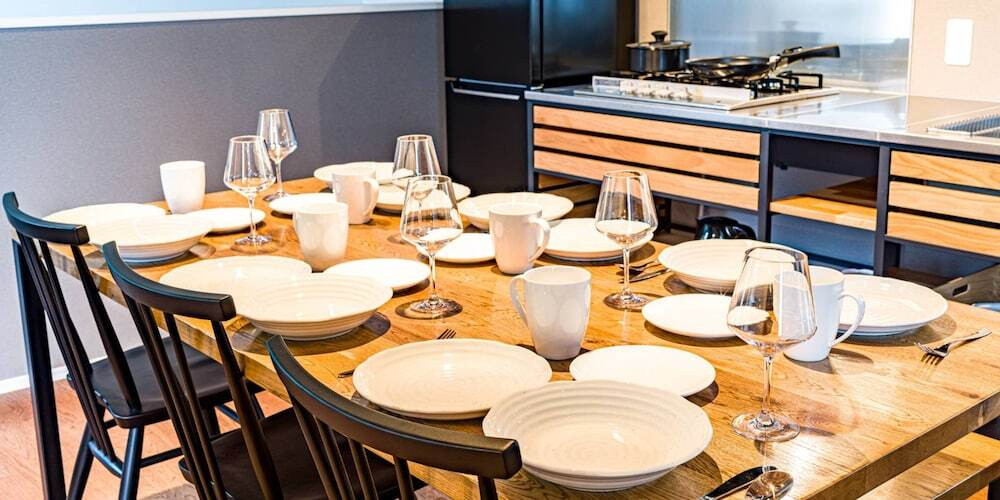 客室内のダイニングエリア