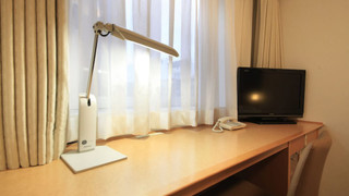 ダブルルーム 1ベッド 喫煙可