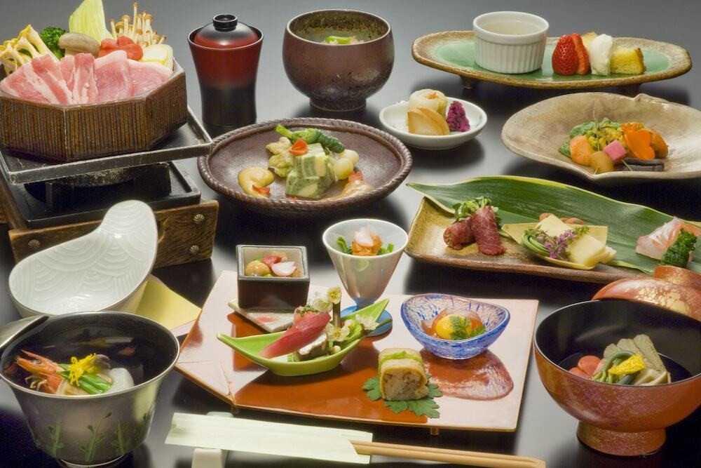 草津温泉 昔心の宿 金みどり（クサツオンセン ムカシゴコロノヤド カネミドリ） / 2