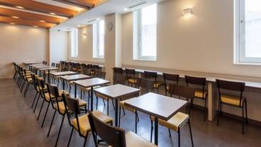 朝食スペース / 13