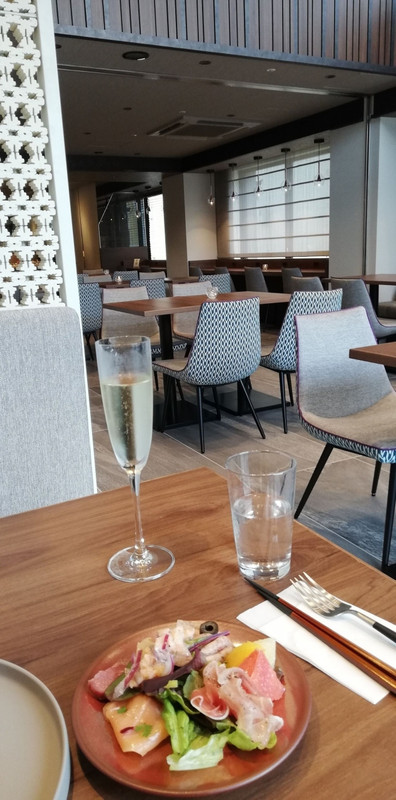 クラブラウンジ